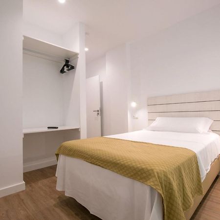 Hostal Beach Santa Pola Exterior foto